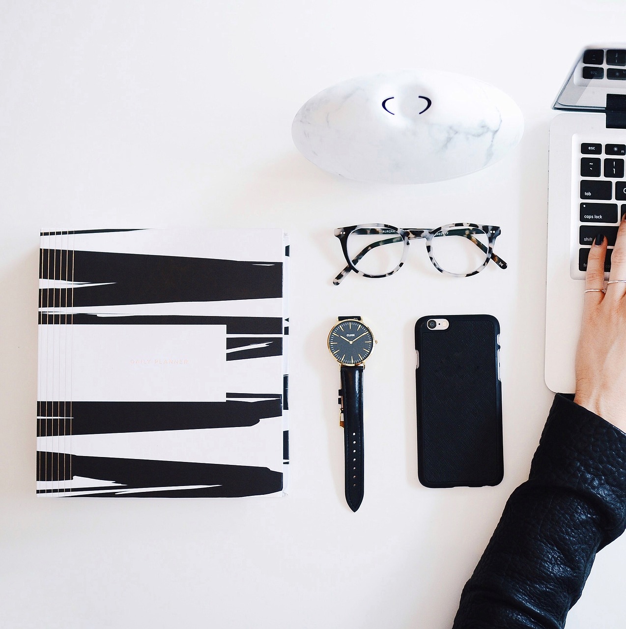 discover the latest gadgets that elevate your tech experience. from innovative smart devices to must-have accessories, explore the cutting-edge technology that makes life easier, more fun, and interconnected.